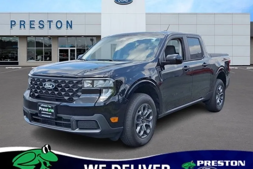 2025 Ford Maverick XLT photo 1