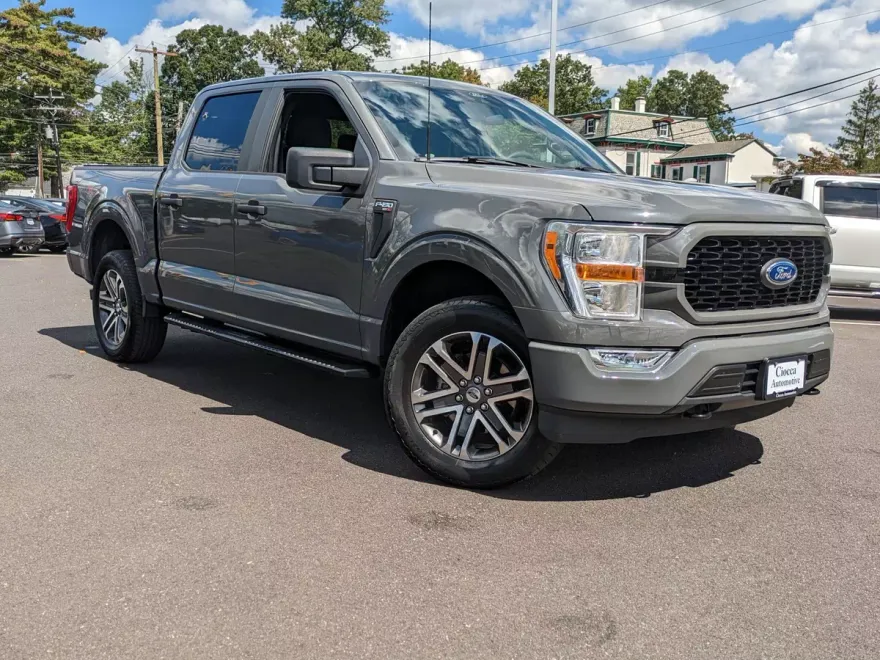2021 Ford F-150 XL photo 1