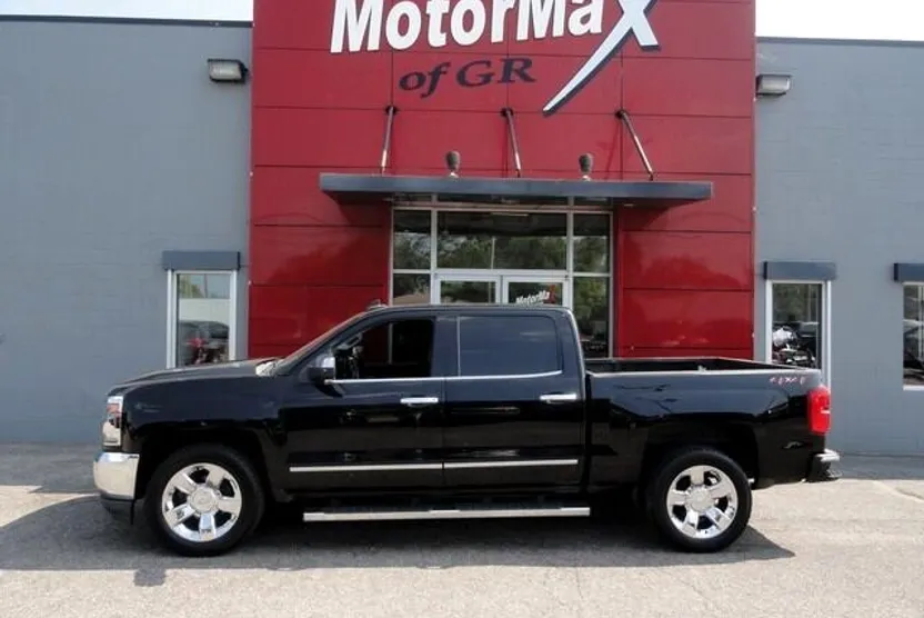 2018 Chevrolet Silverado 1500 LTZ photo 1