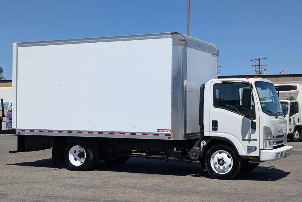 2024 Isuzu NPR photo 1