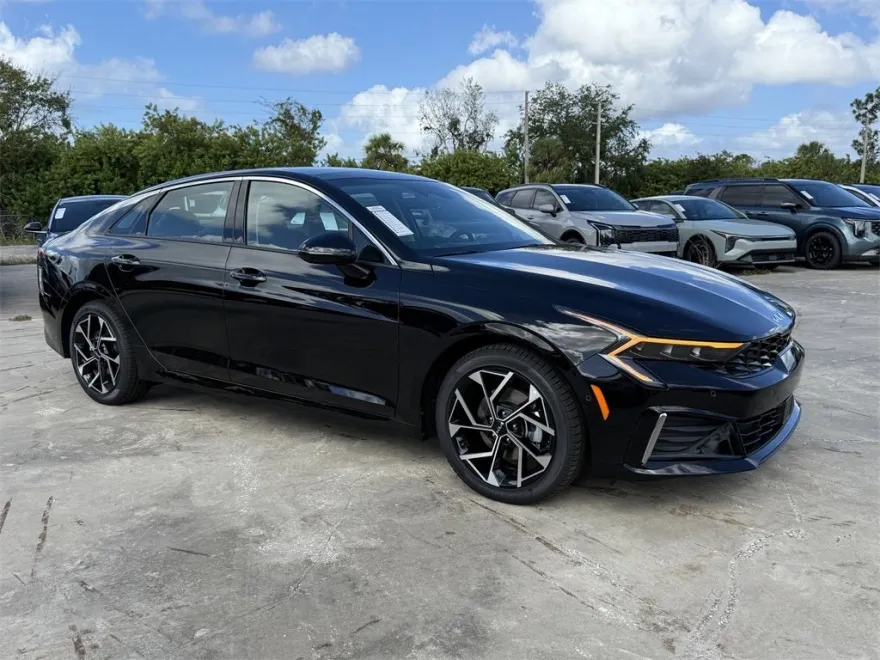 2026 Kia K5 EX photo 1