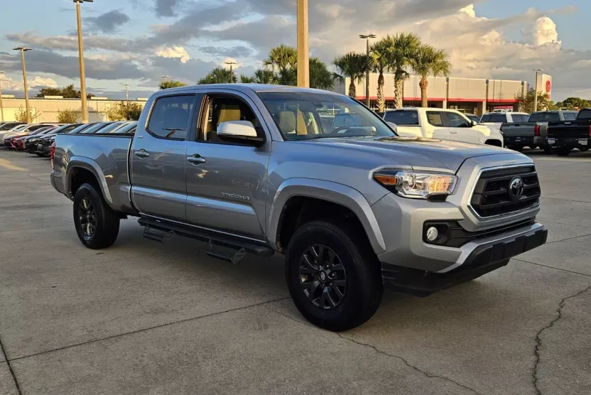 2023 Toyota Tacoma SR5 V6 photo 1