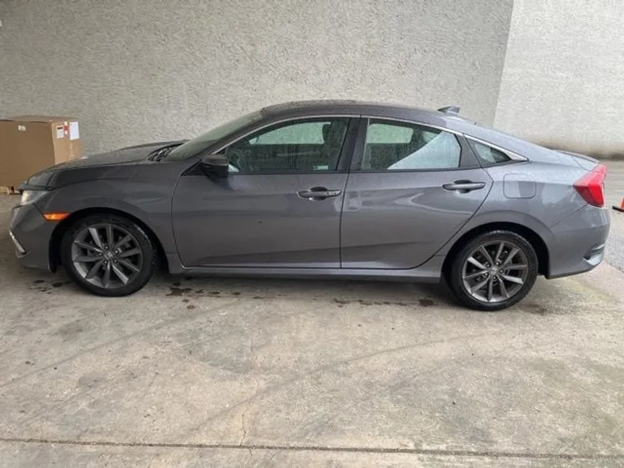 2021 Honda Civic EX photo 1