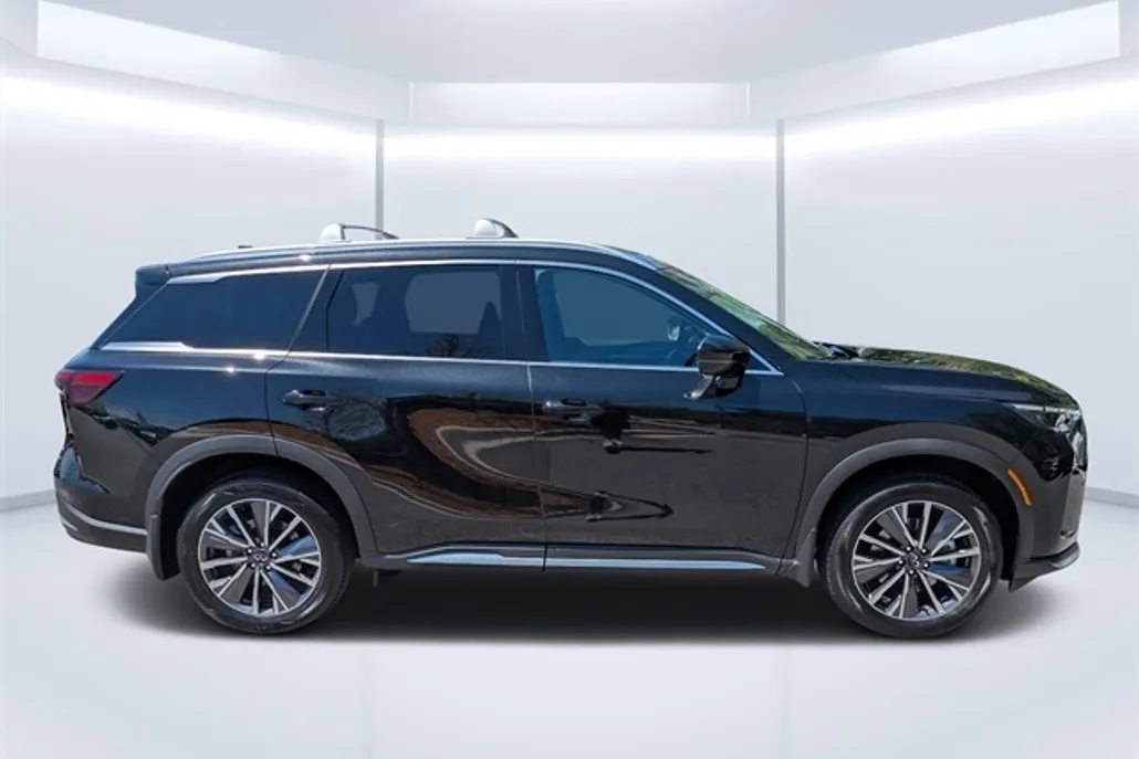 2026 Infiniti QX60 Luxe photo 1