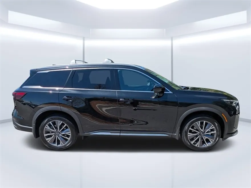 2026 Infiniti QX60 Luxe photo 1