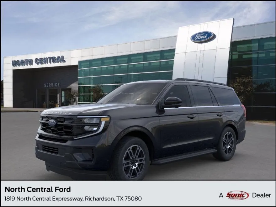2025 Ford Expedition photo 1
