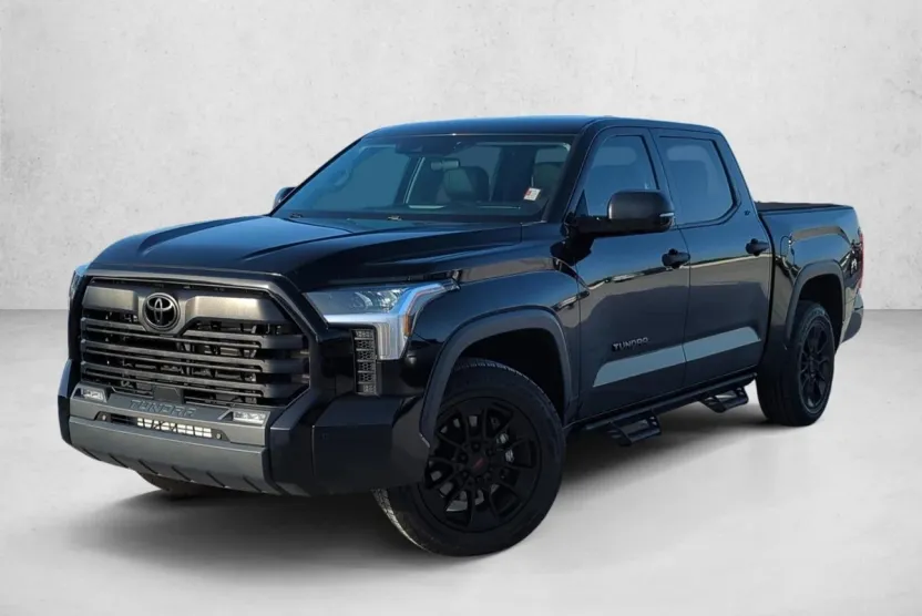 2022 Toyota Tundra SR5 CrewMax photo 1