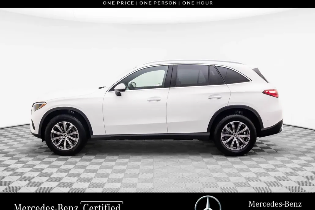 2025 Mercedes Benz GLC 300 4MATIC photo 1