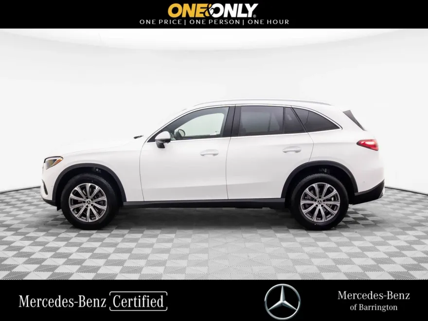 2025 Mercedes Benz GLC 300 4MATIC photo 1