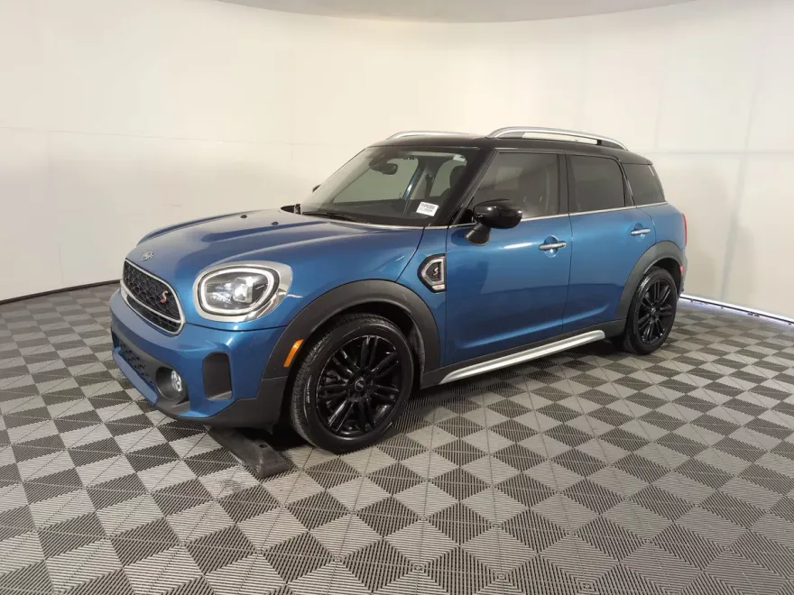 2023 Mini Countryman S photo 1