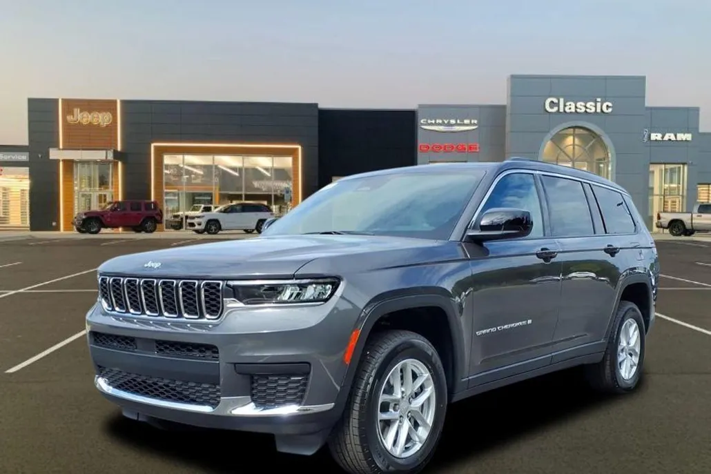 2025 Jeep Grand Cherokee Laredo X photo 1