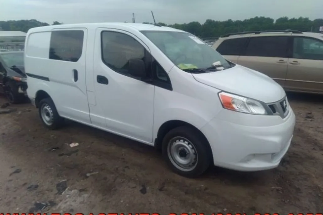 2020 Nissan NV200 S photo 1