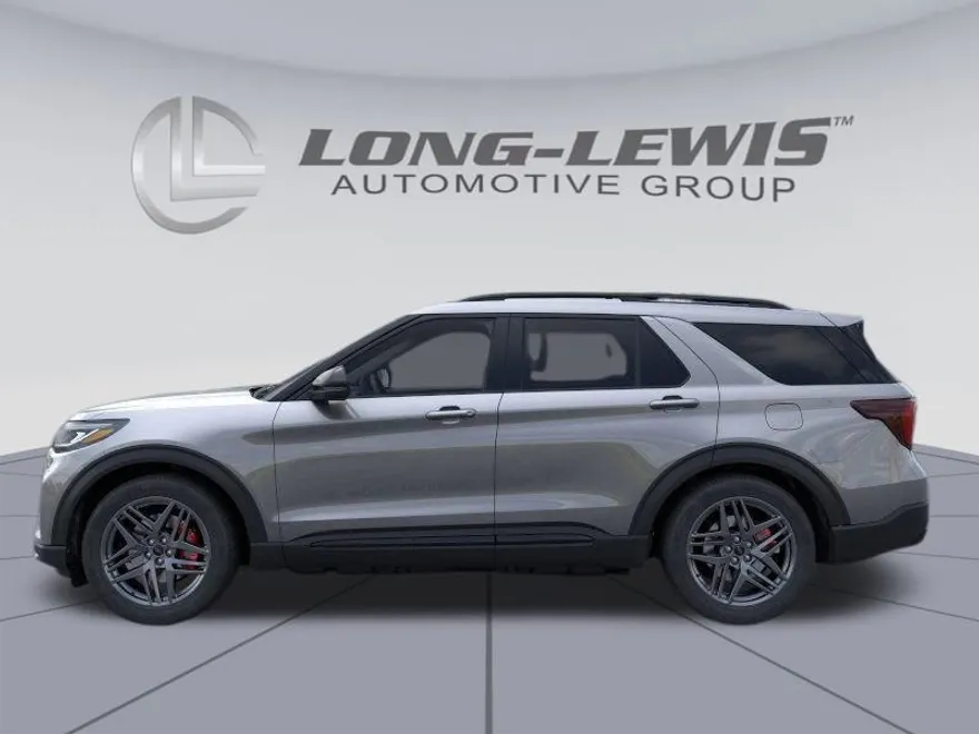 2025 Ford Explorer ST photo 1