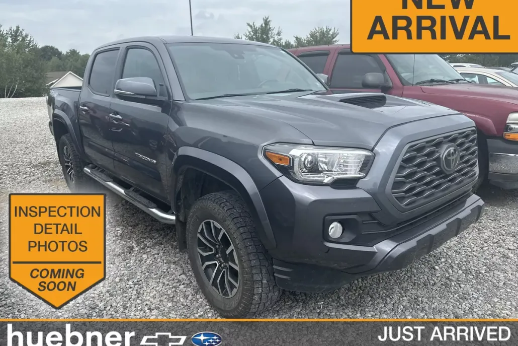 2021 Toyota Tacoma TRD Sport photo 1