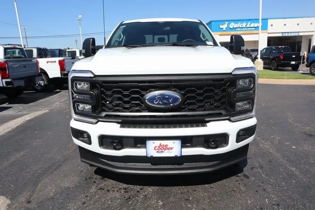 2025 Ford F-250 XL photo 1
