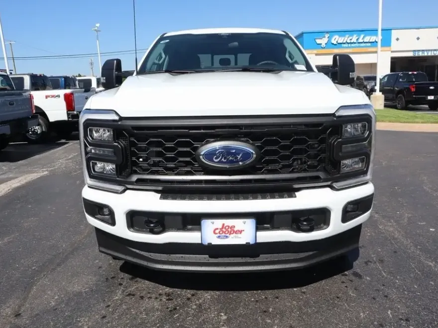 2025 Ford F-250 XL photo 1
