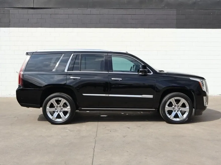 2020 Cadillac Escalade Premium Luxury photo 1