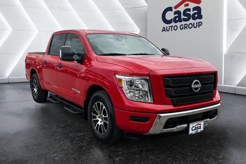 2024 Nissan Titan Crew Cab SV photo 1