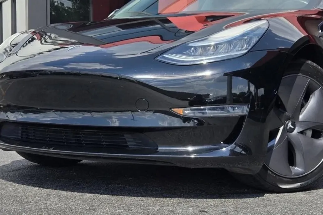 2019 Tesla Model 3 Long Range photo 1