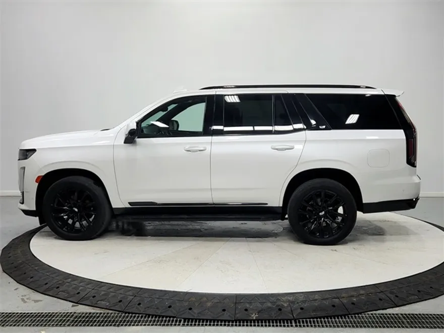 2021 Cadillac Escalade Sport photo 1