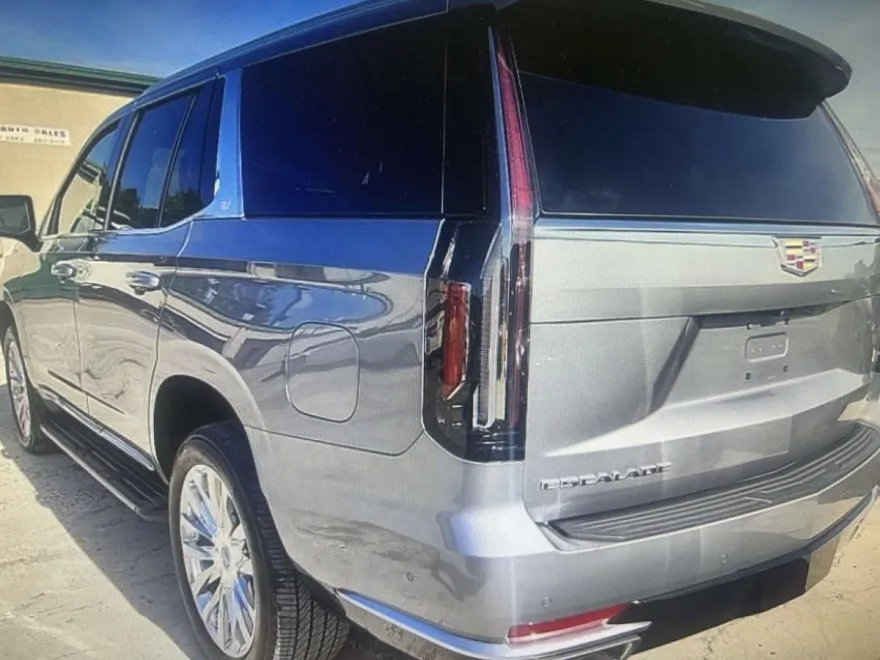 2023 Cadillac Escalade Premium Luxury photo 1