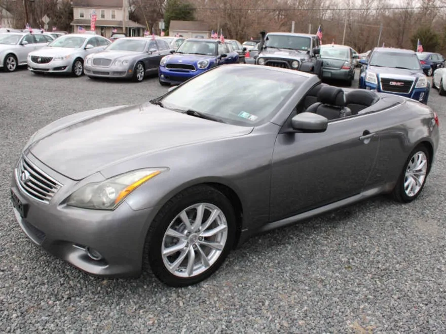 2012 Infiniti G37 Sport Convertible photo 1