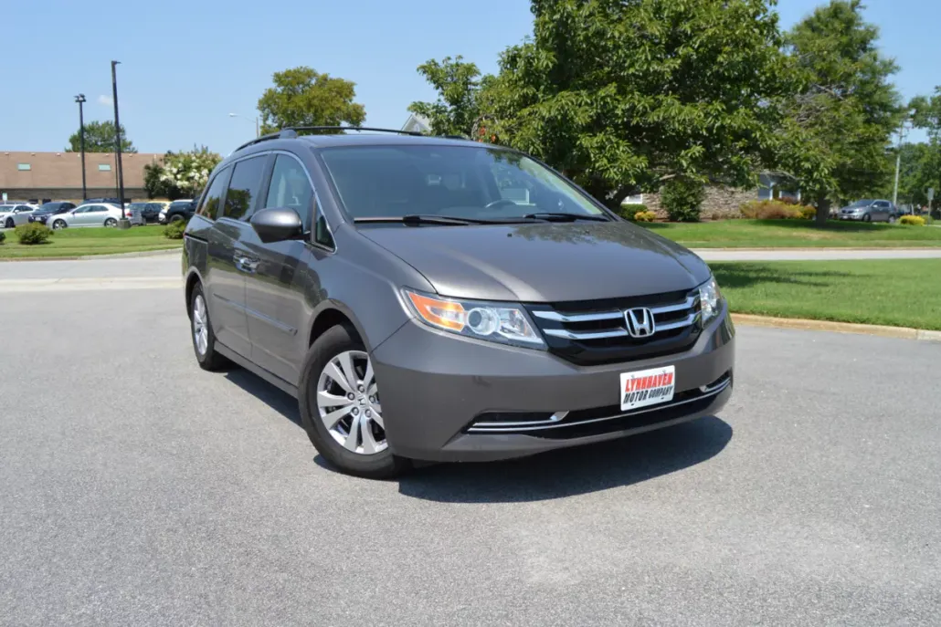 2016 Honda Odyssey EX-L photo 1
