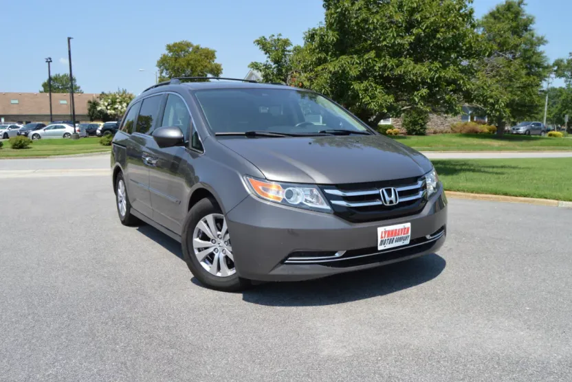 2016 Honda Odyssey EX-L photo 1