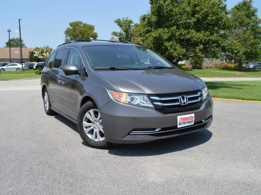 2016 Honda Odyssey EX-L photo 1