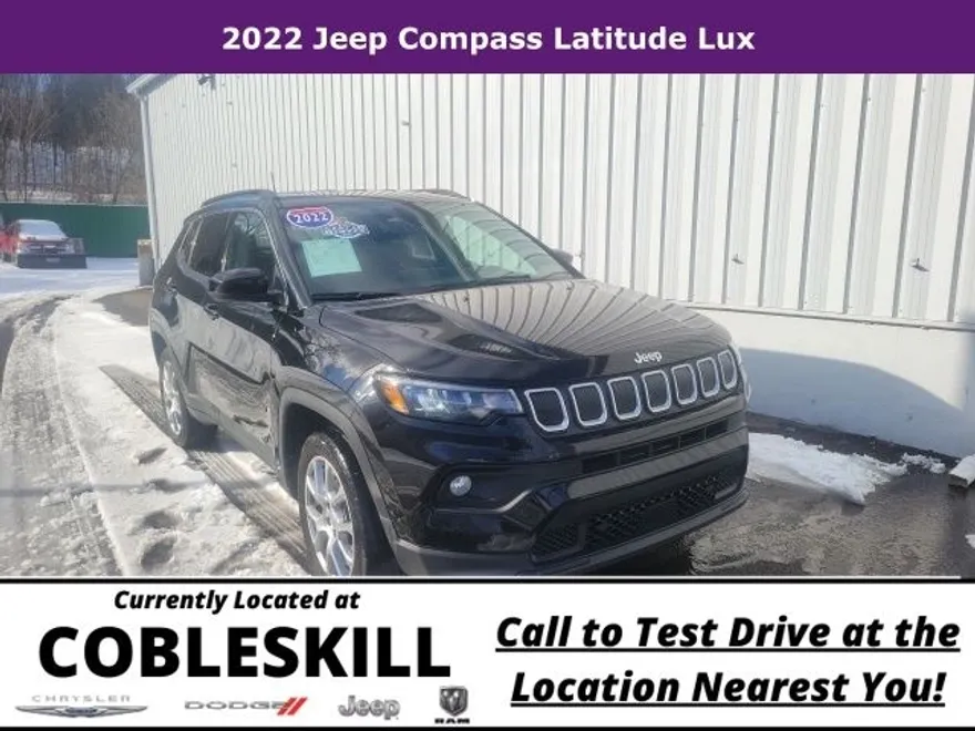 2022 Jeep Compass Latitude Lux photo 1