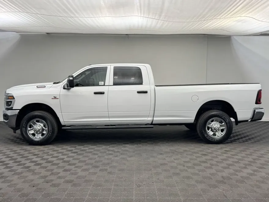 2025 Ram 3500 Tradesman photo 1
