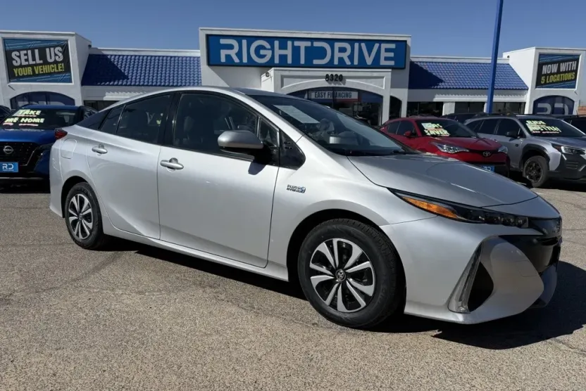 2019 Toyota Prius Prime Plus Premium Advanced photo 1