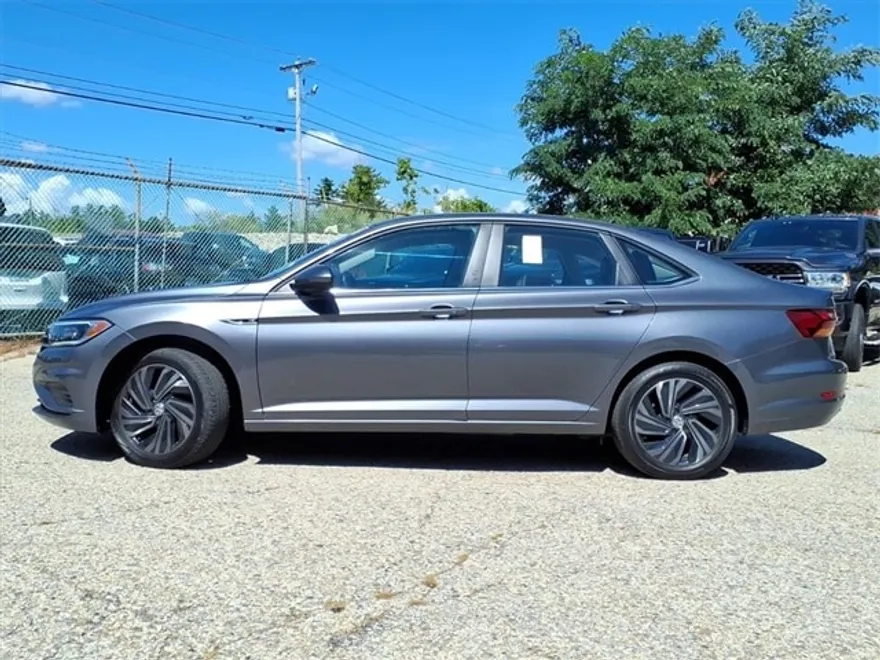 2019 Volkswagen Jetta SEL photo 1