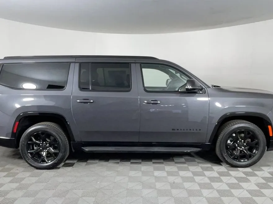 2025 Jeep Wagoneer Series II Carbide photo 1
