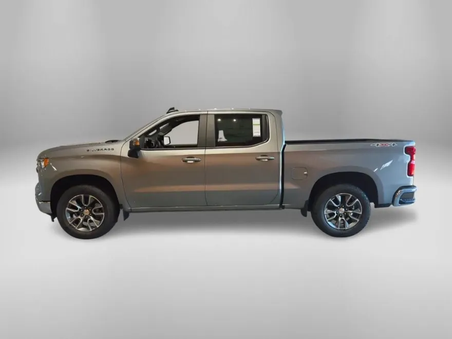 2026 Chevrolet Silverado 1500 LT photo 1