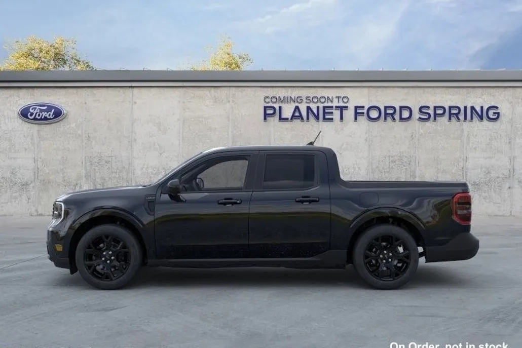 2025 Ford Maverick Lariat photo 1