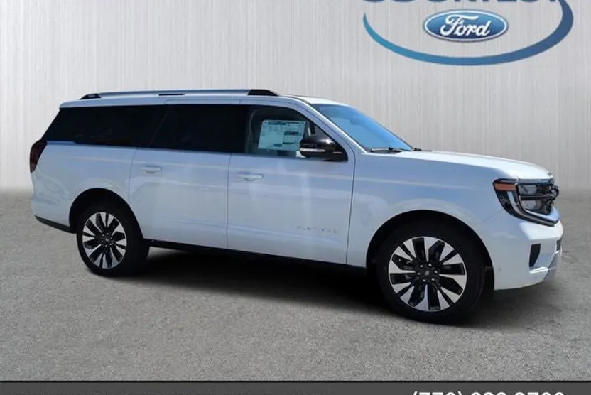 2025 Ford Expedition MAX Platinum photo 1