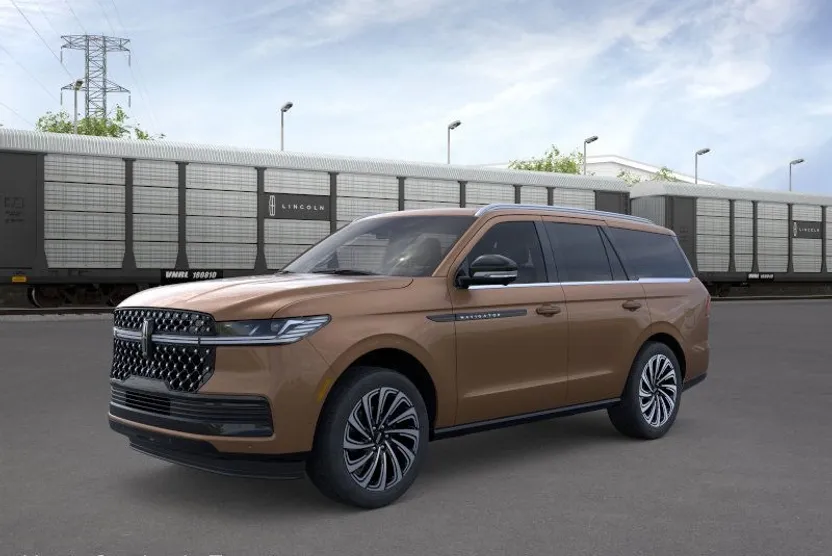 2025 Lincoln Navigator Black Label photo 1