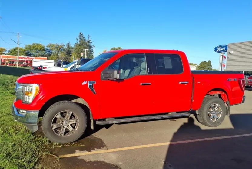 2021 Ford F-150 XLT photo 1
