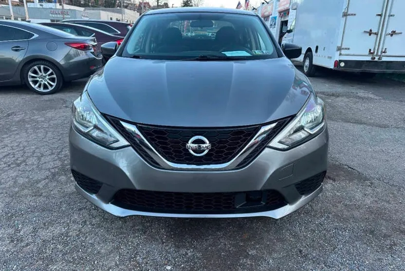 2018 Nissan Sentra S photo 1