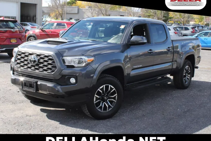 2021 Toyota Tacoma TRD Sport photo 1
