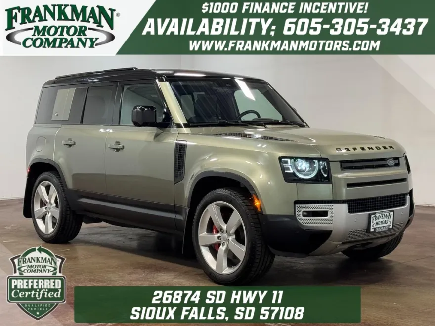 2020 Land Rover Defender 110 photo 1