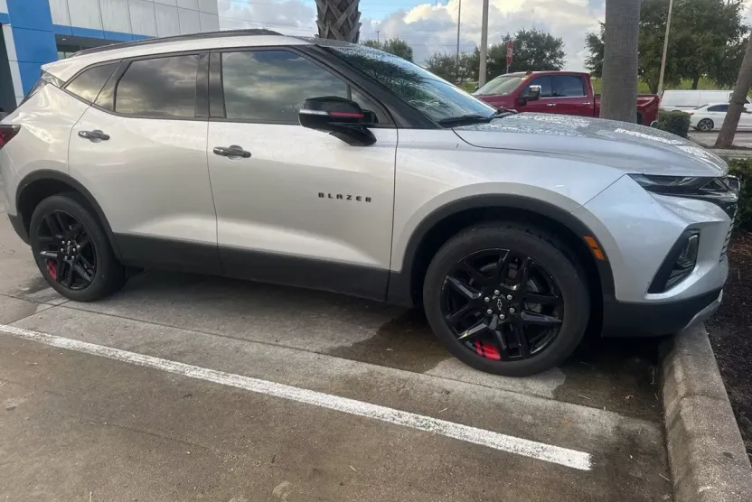 2020 Chevrolet Blazer 2LT photo 1