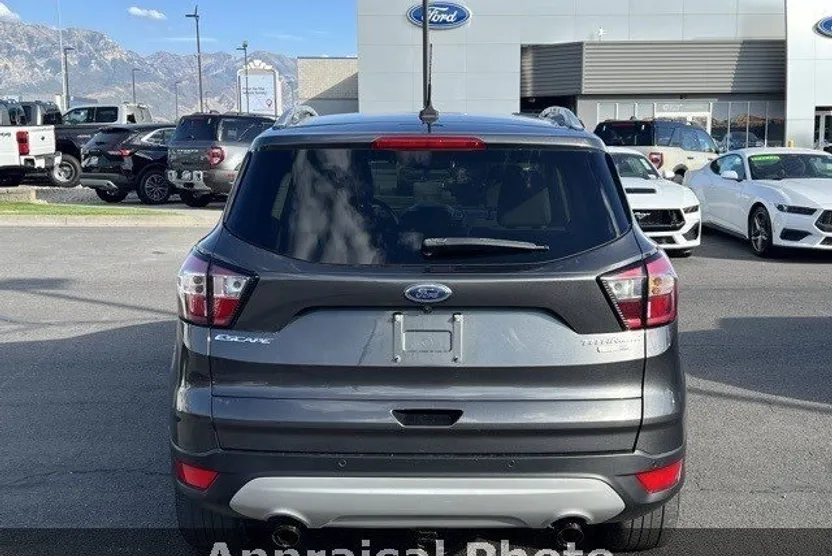 2018 Ford Escape Titanium photo 1