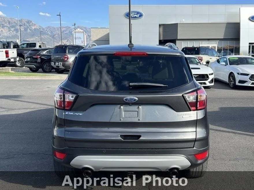 2018 Ford Escape Titanium photo 1
