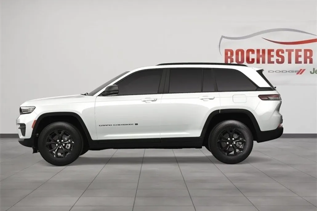 2025 Jeep Grand Cherokee Altitude photo 1