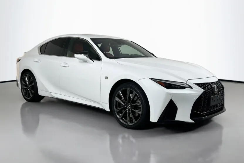 2021 Lexus IS 350 F SPORT photo 1