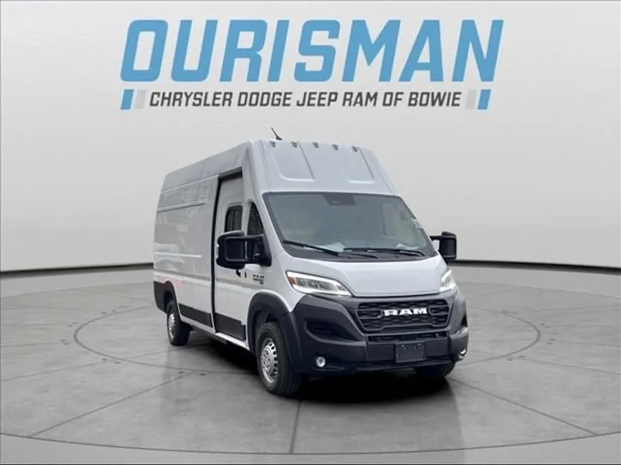 2025 Ram 3500 photo 1
