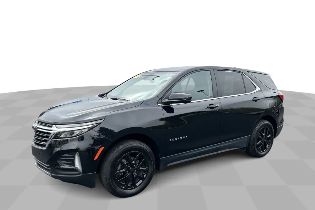 2023 Chevrolet Equinox LT photo 1