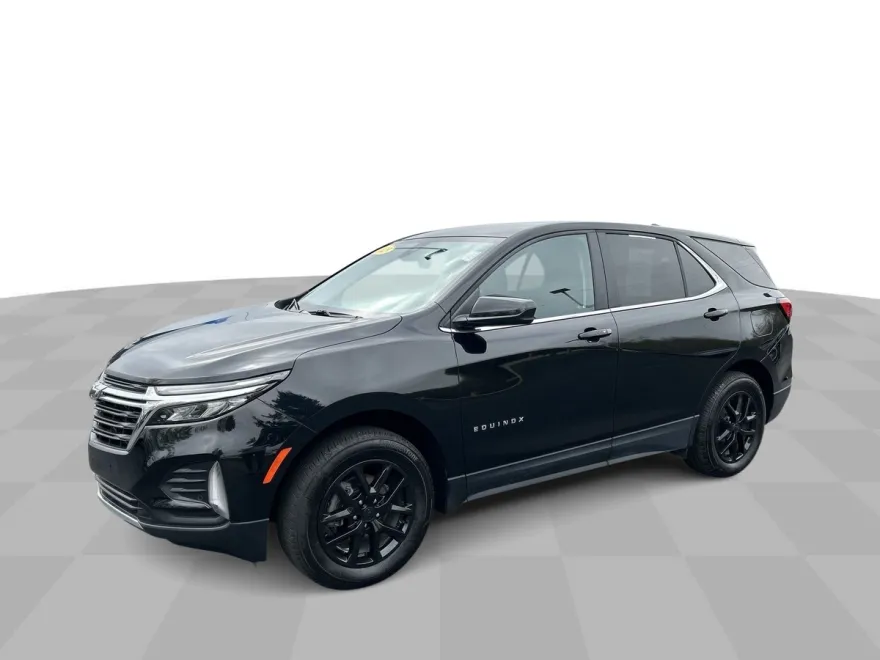 2023 Chevrolet Equinox LT photo 1